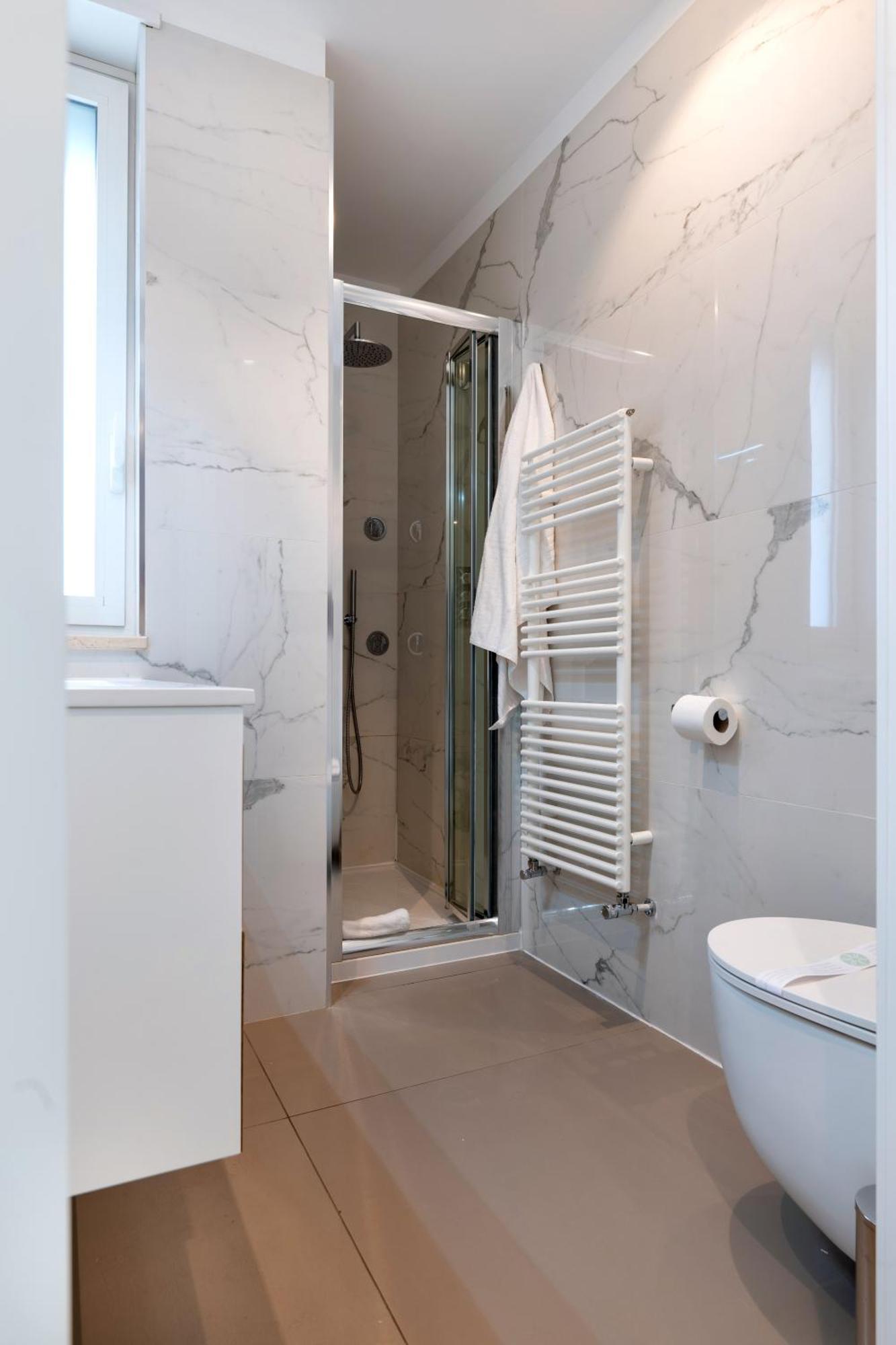 Exclusive Deluxe Apt Up To 6 People & Heated Tub 폴리나노 아마레 외부 사진