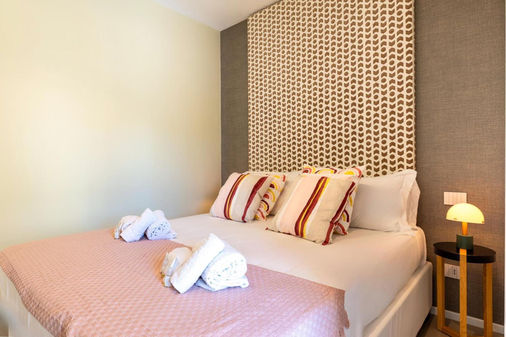 Exclusive Deluxe Apt Up To 6 People & Heated Tub 폴리나노 아마레 외부 사진